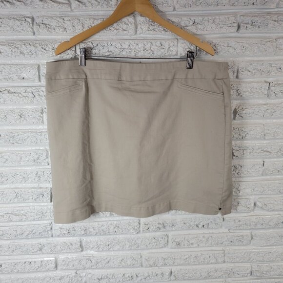 Croft Barrow Women Skort 20 Plus Shorts Skirt Beige Pull On Casual C2E - Picture 1 of 8